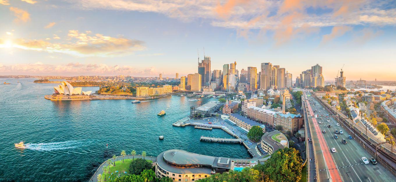 downtown-sydney-skyline-australia-from-top-view-twilight (2) https://economia.wiki/paises/australia-la-ex-colonia-que-hoy-es-potencia-mundial/